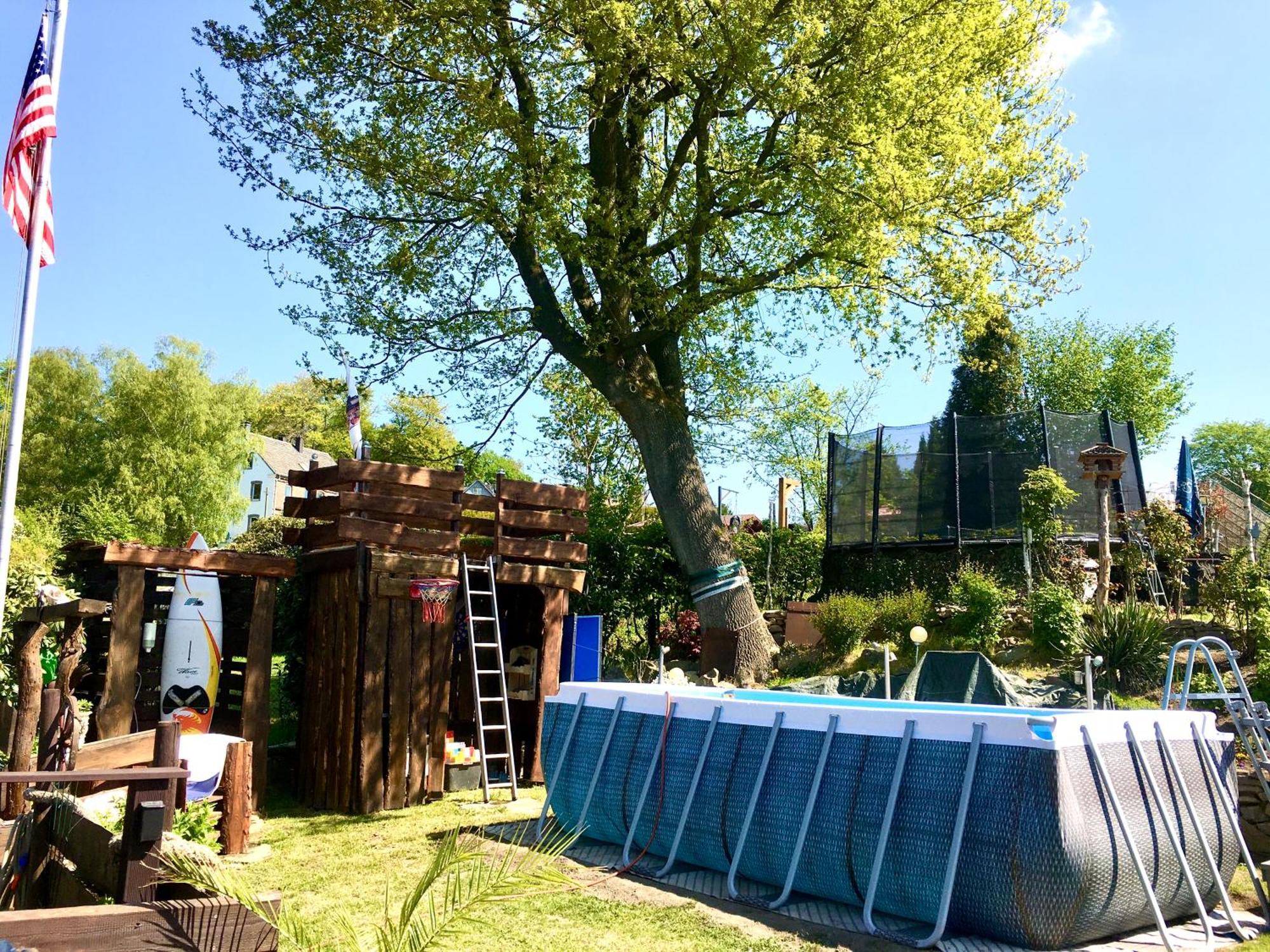 Frankes Lodge Apartment Mit Garten Und Pool, 6 Einzelbetten, Parkplatz 埃森 外观 照片